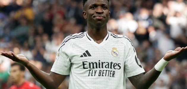 فينيسيوس جونيور يدخل في خلاف مع ريال مدريد بسبب بنود المكافآت في عقده الجديد