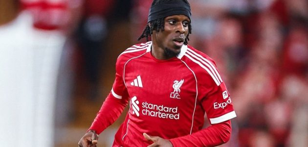 ليفربول يعلن غياب جيريمي فريمبونج حتى نهاية سبتمبر بسبب إصابة قوية